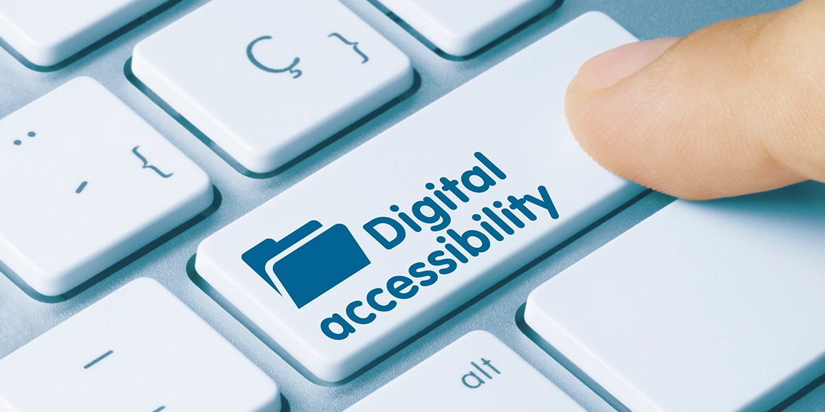 Digitale Barrierefreiheit – Foto einer Tastatur mit Taste für digitale Barrierefreiheit